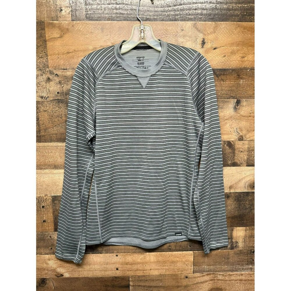Patagonia Men's Long Sleeve Size‎ Small